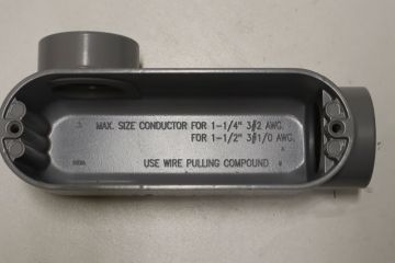 Bridgeport LL-45 1-1/2 inch Aluminum Rigid Conduit Body