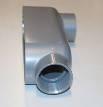 Bridgeport T-44 1-1/4 inch Aluminum Rigid Conduit Body