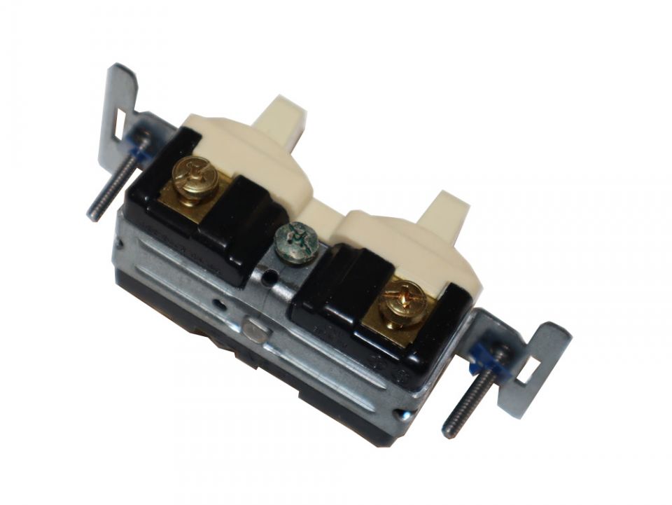 Supplies Depot: Cooper-Eagle 276V-BOX 3-Way Duplex Switch Ivory
