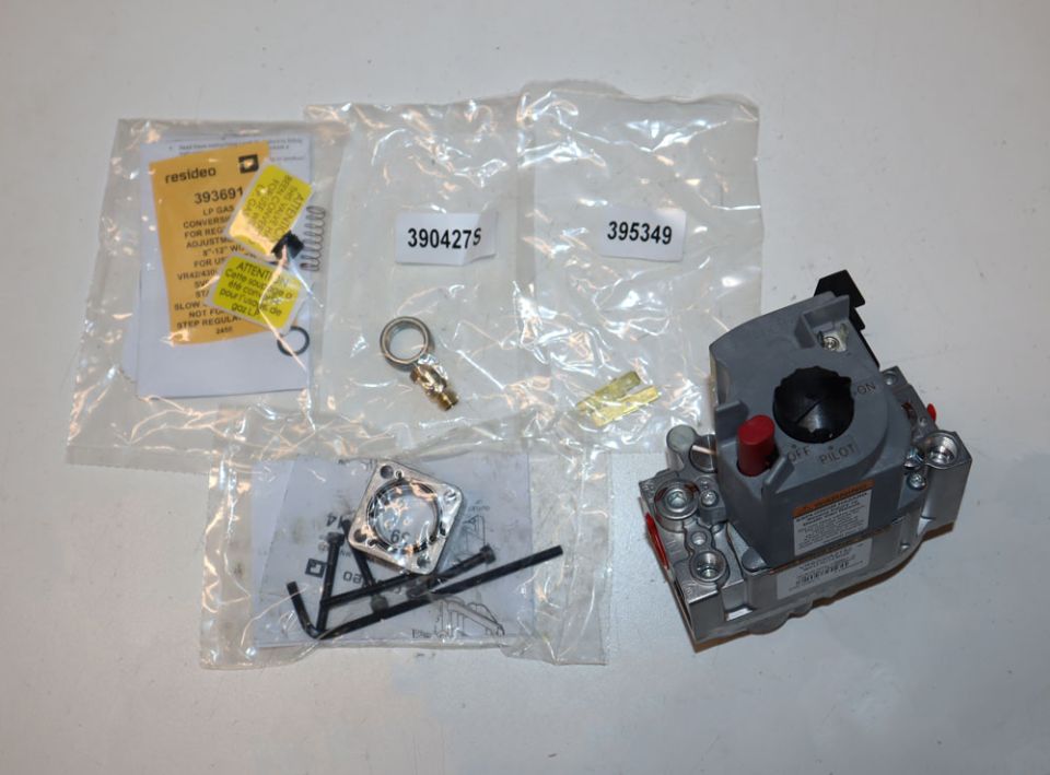 ゲラン Supplies Depot: Honeywell VR8200A2132 Gas Valve