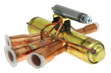 Rheem 61-102498-04 Reversing Valve with 24V Coil