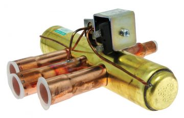 Rheem 61-102498-03 Reversing Valve with 24V Coil