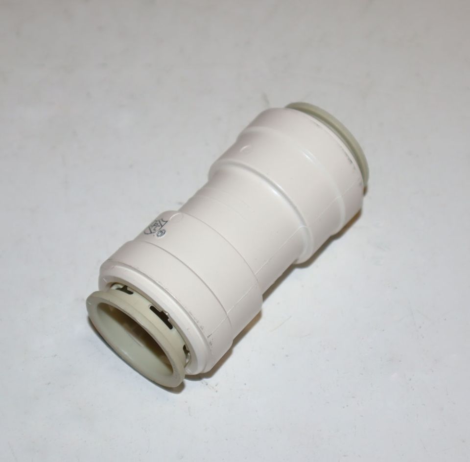 Seatech 3515B-18 1 inch Union