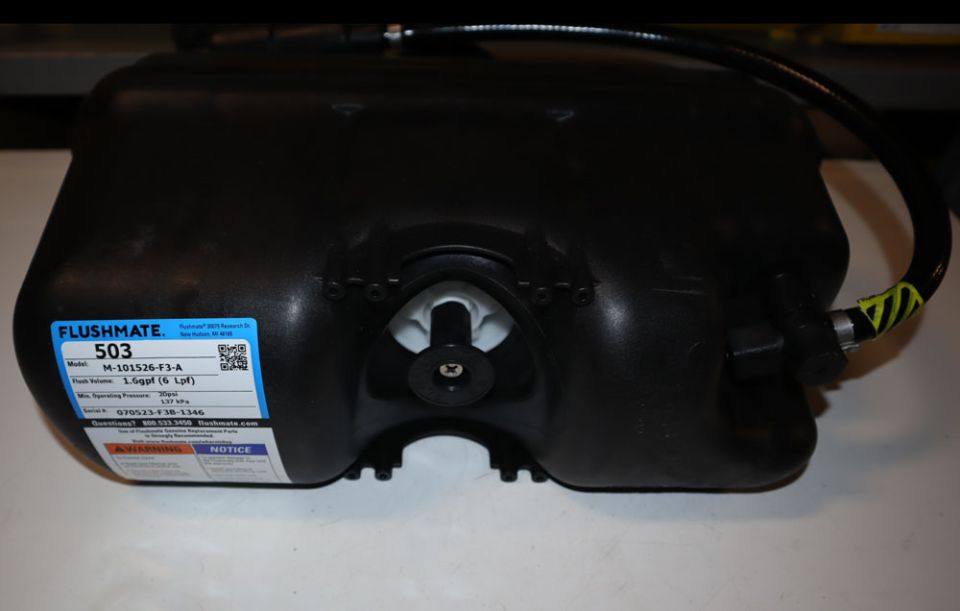 Sloan M101526-F3BK Flushmate 503 Tank 1.6 Upright Rundle 4462 Left Hand / Right Hand Lever